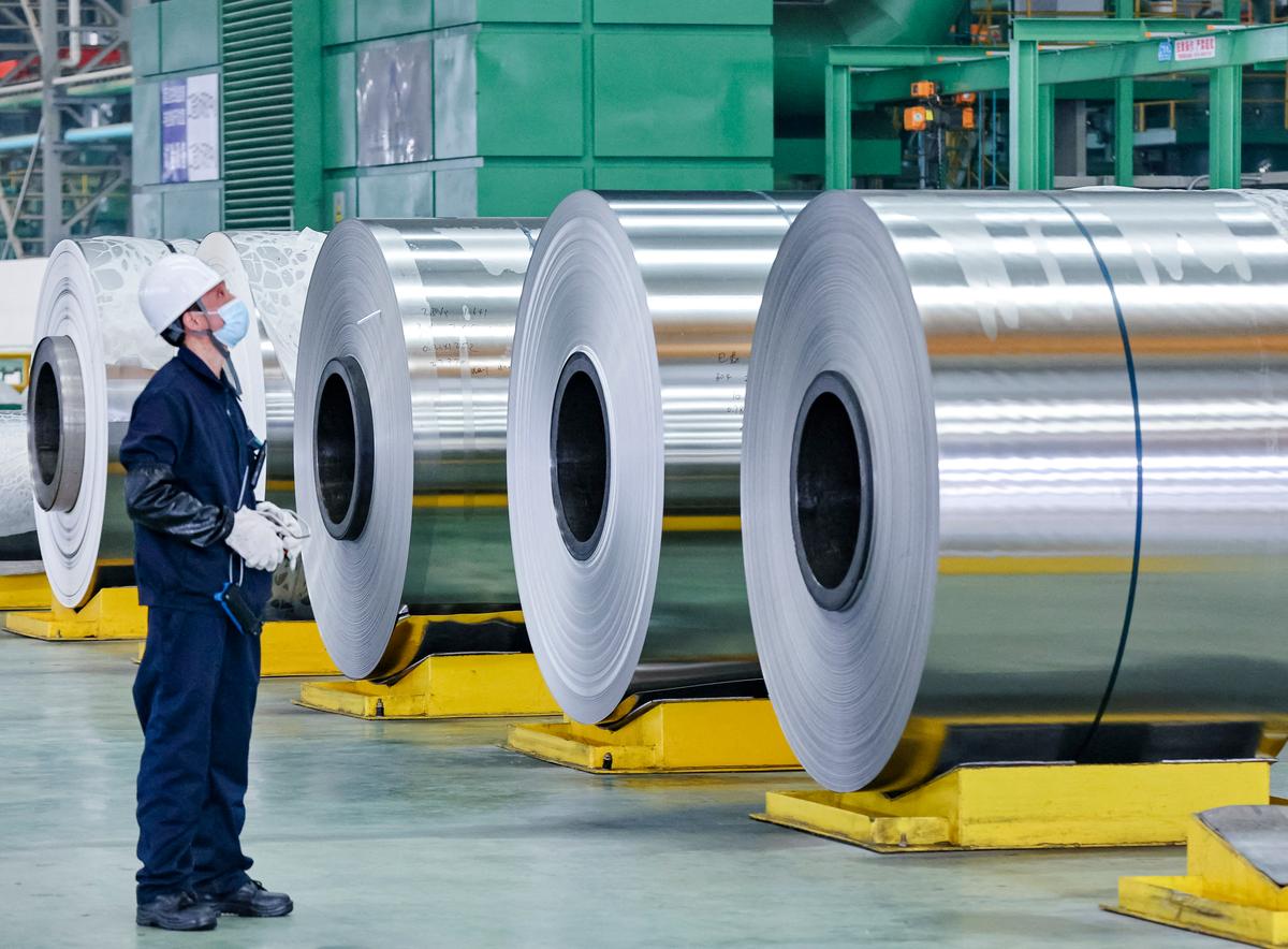 Vietnam Imposes Anti-Dumping Tariffs on Chinese Steel Amid US Pressure Against Transshipping