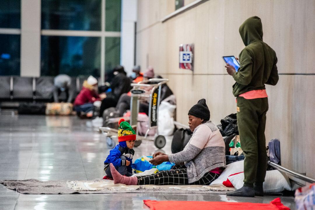 Federal Government to Start Amnesty for Illegal Immigrant Spouses