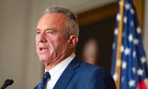 Judge Rules RFK Jr. Can Bring Lawsuit Against Federal Agencies in Censorship Case