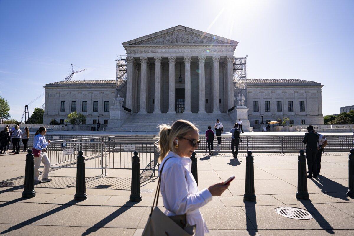 The U.S. Supreme Court in Washington on April 16, 2024. (Madalina Vasiliu/The Epoch Times)