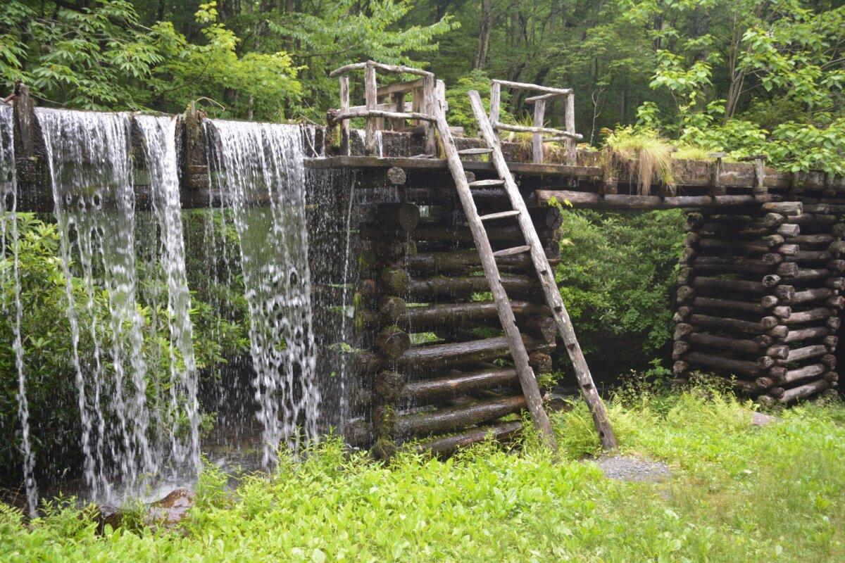 Mingus Mill spill-gate mechanisms allows excess water to spill over the flume. (Deena Bouknight)