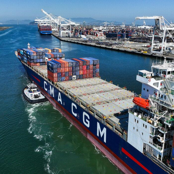 Experts Call for Action as US Shipping Industry Trails China