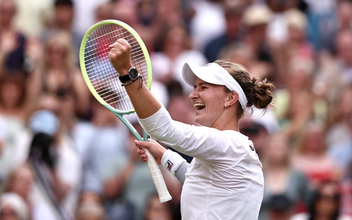 Krejcikova Rides Rybakina Punches to Reach Wimbledon Final