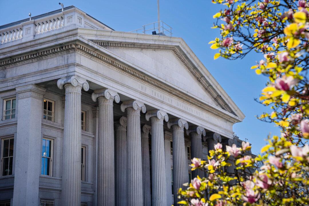 US Banks Adopt the African Model