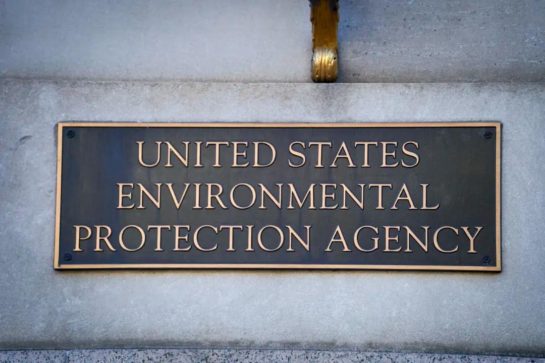 EPA Moves to Tighten Regulation of Vinyl Chloride, 4 Other Plastics Chemicals