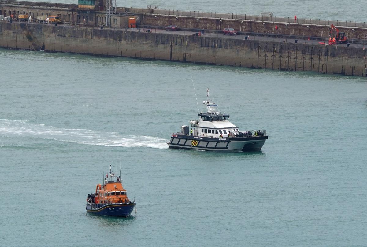 4 Small Boat Migrants Die in English Channel