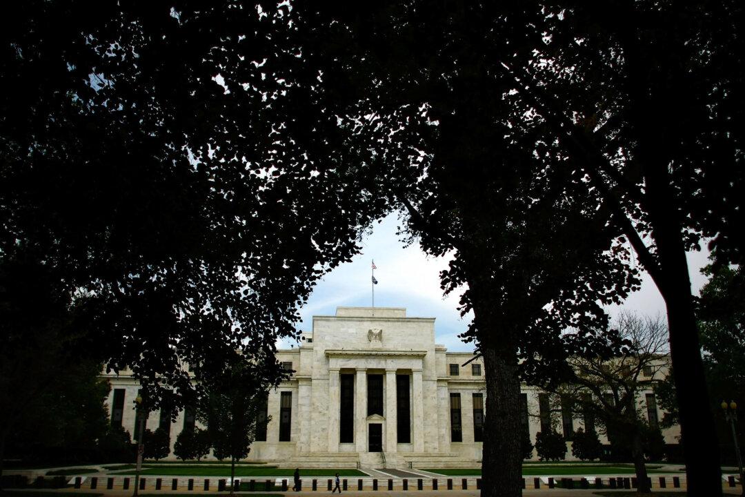 Federal Reserve Poised to Cut Interest Rates in September: Minutes