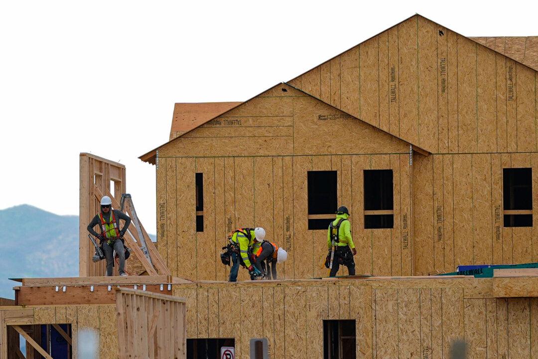 US Mortgage Rates Top 7 Percent