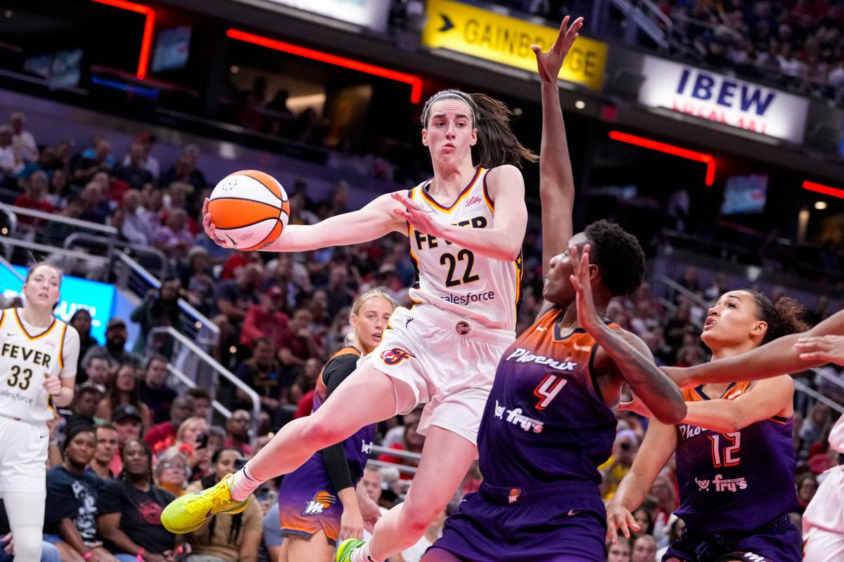 Caitlin Clark Gets 5th Straight Double-Double, Kelsey Mitchell Scores 28 in Fever Win Over Mercury