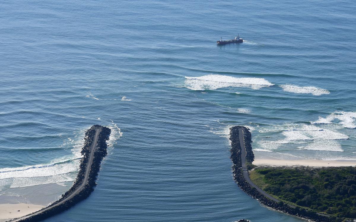 Dangerous Swell Before Fatal Boat Capsized