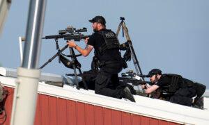 Eyewitness Describes Man With Rifle Crawling Up Roof Near Trump Rally