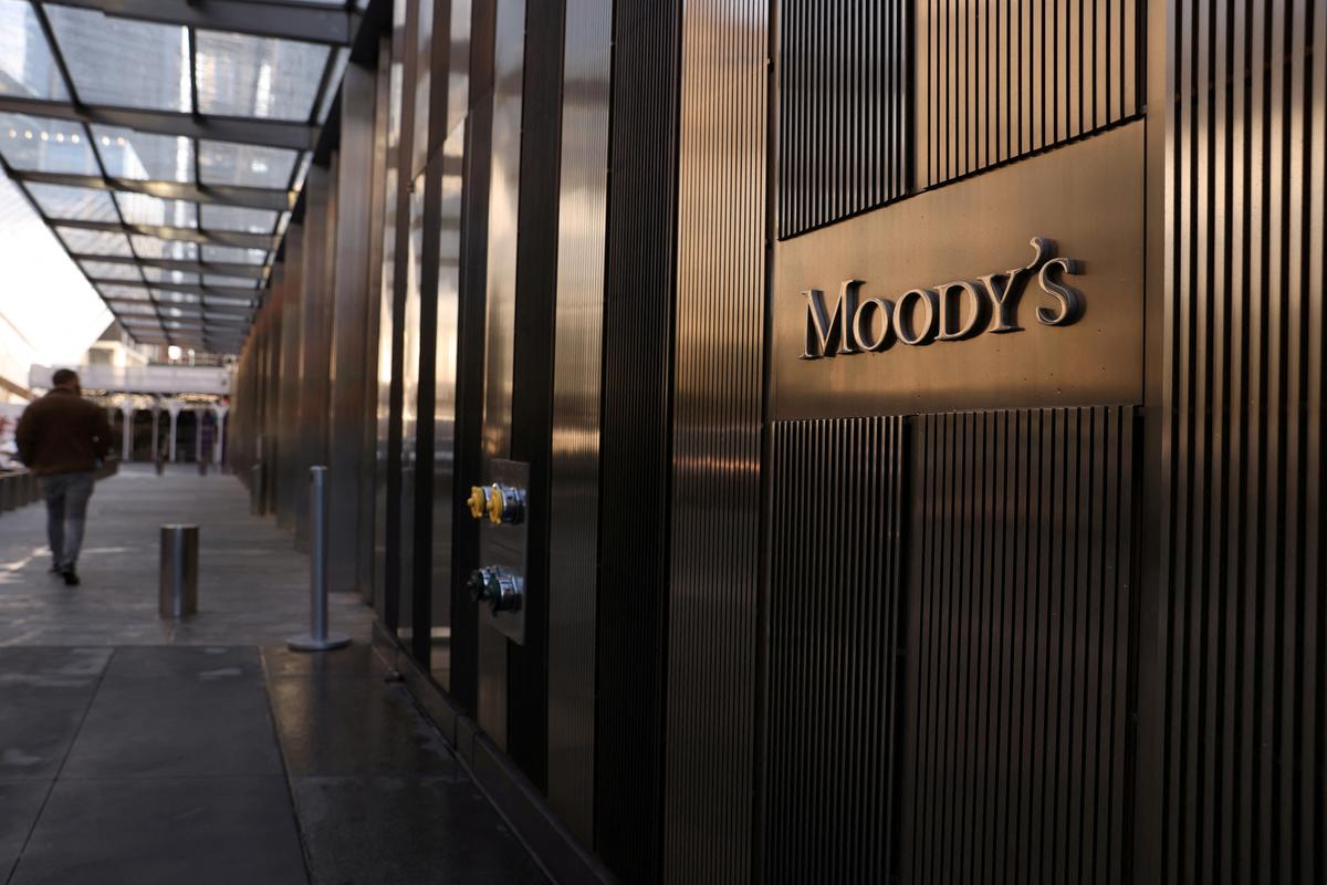 Moody’s Strips US of Final AAA Rating Over Rising Debt, Interest Costs