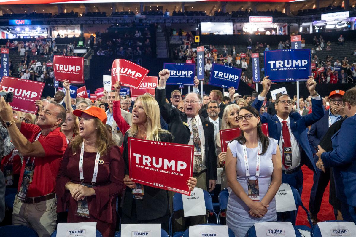 Delegates at the Fiserv Forum floor during the 2024 Republican National Convention (RNC) in Milwaukee, Wis., on July 15, 2024. (Madalina Vasiliu/The Epoch Times)