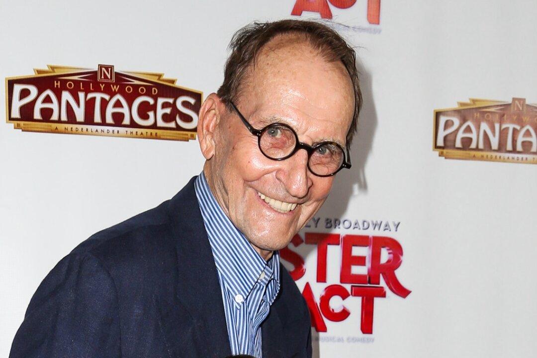 James B. Sikking, Actor on ‘Hill Street Blues’ and ’Doogie Howser,' Dead at 90
