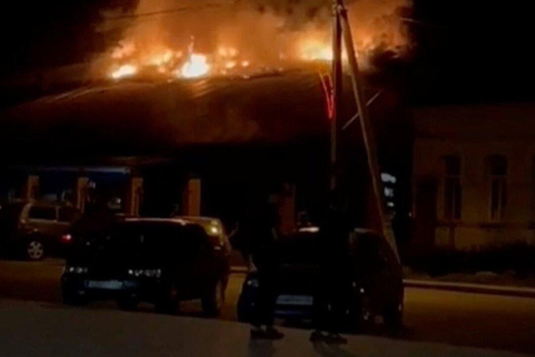 Ukrainian Attacks Wound 6, Cause Factory Fire in Russian Border Regions, Governors Say