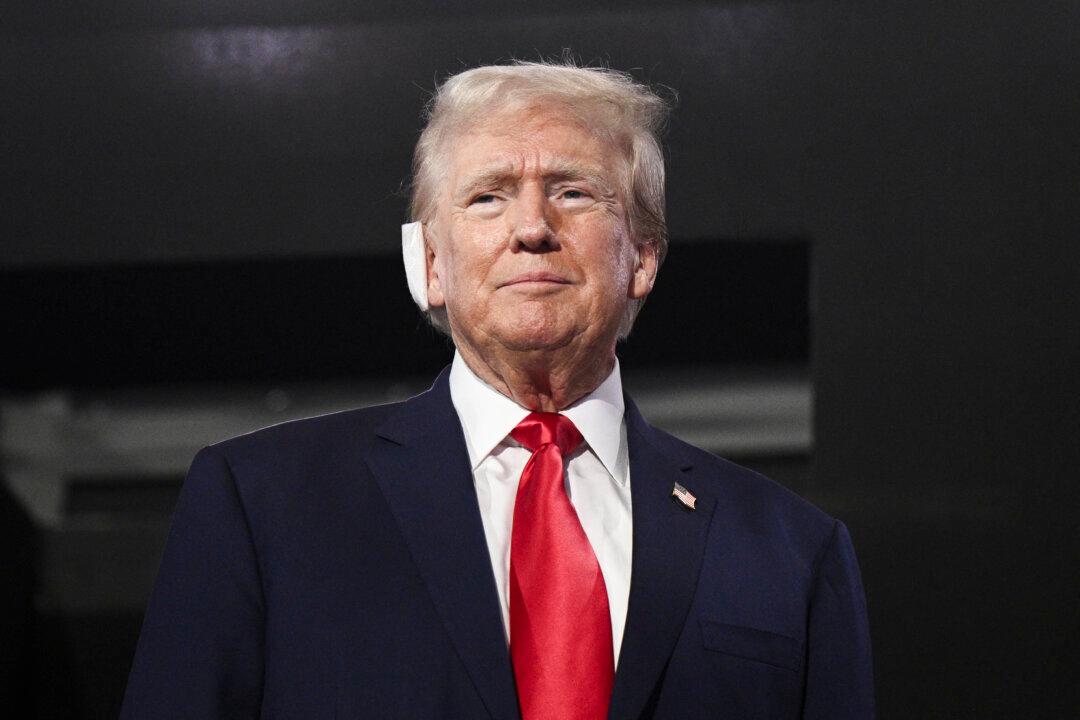 Former White House Doctor Reveals Details of Trump Injury in Assassination Attempt