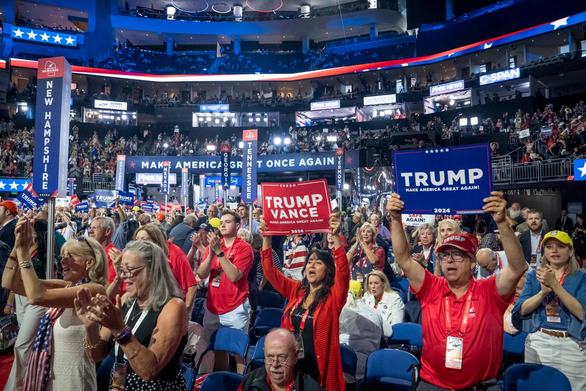Delegates cheer at the National Republican Convention (RNC) in Milwaukee, Wis., on July 16, 2024. (Madalina Vasiliu/The Epoch Times)