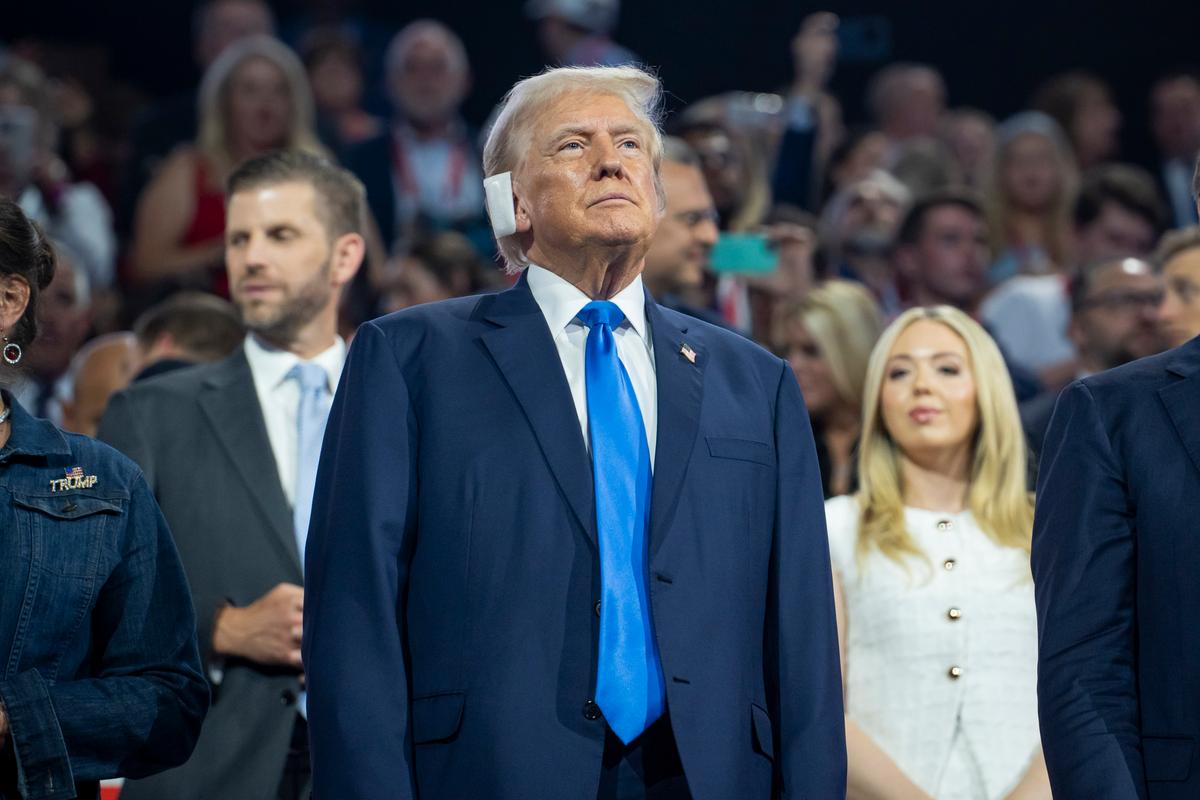 Trump Would Allow Fed’s Powell to Stay On, Lower Corporate Tax Rate