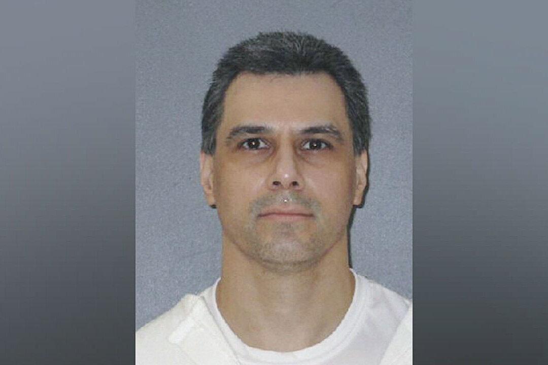 Supreme Court Grants Texas Man Stay of Execution Just Before His Scheduled Lethal Injection