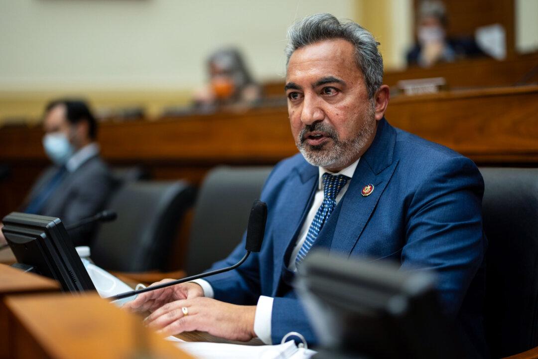 Bipartisan House Lawmakers Condemn CCP’s ‘Destabilizing’ Policy Targeting Taiwanese