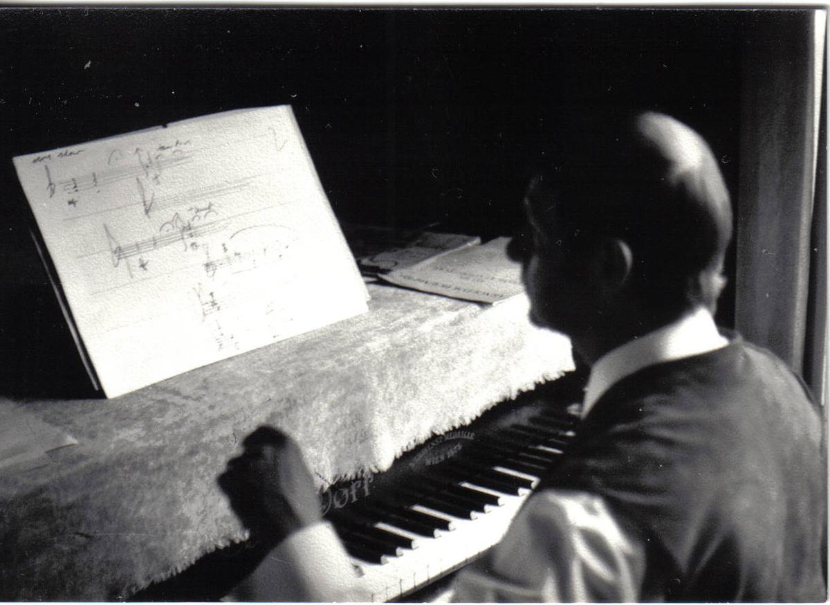 Librettists were once famous, but now composers are in the limelight. (<a href="https://commons.wikimedia.org/w/index.php?title=User:Venitevenite&action=edit&redlink=1">Venitevenite</a>/<a href="https://creativecommons.org/licenses/by-sa/3.0/deed.en">CC BY-SA 3.0</a>)