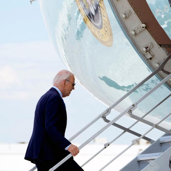 White House Physician Provides Update on Biden’s COVID Symptoms