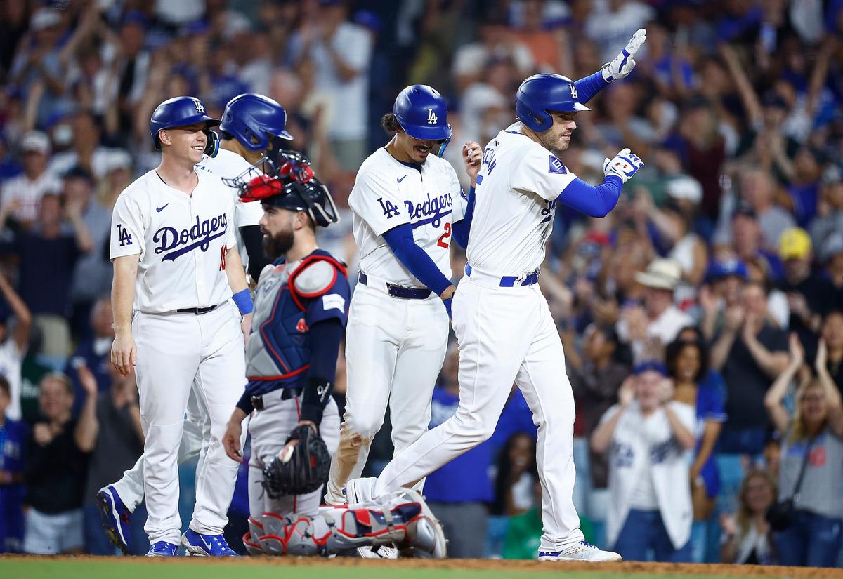 Freeman Hits Grand Slam in 8th Inning to Lift Dodgers to 4–1 Win Over Red Sox
