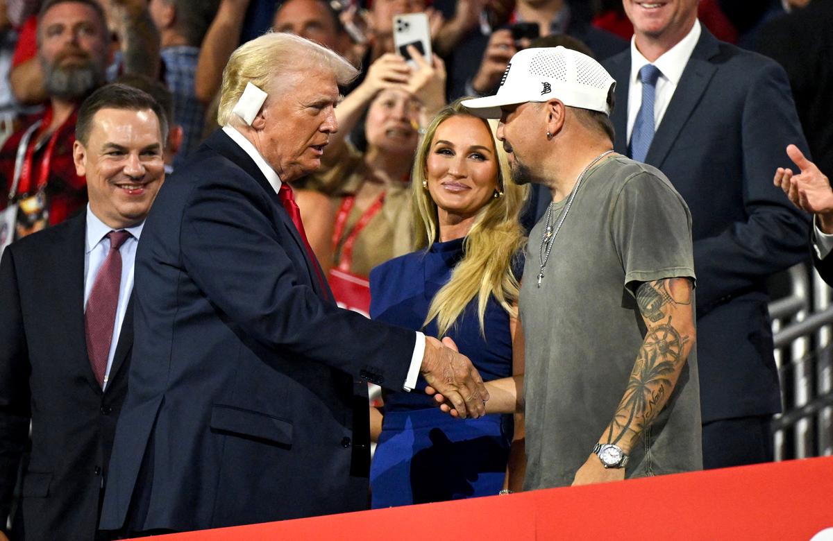 Jason Aldean, Hulk Hogan, Other Celebrities Appear at RNC to Support Trump