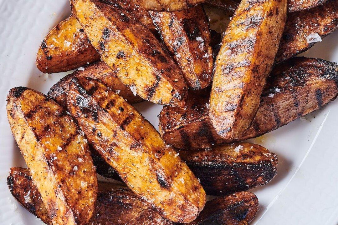 This Is the Best, Easiest Method for Grilling Potatoes