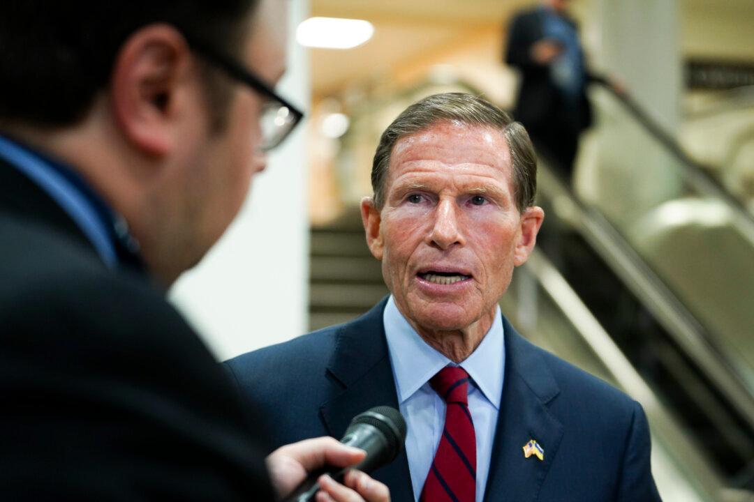 Zelle, Major Banks Fail to Assist Most Fraud Victims: Senate Report