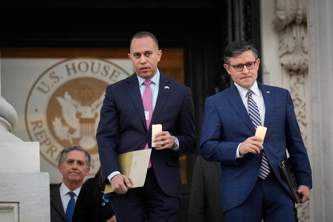 GOP Congressional Super PACs Hold $15 Million Advantage Over Democrat-Aligned Counterparts Heading Into November