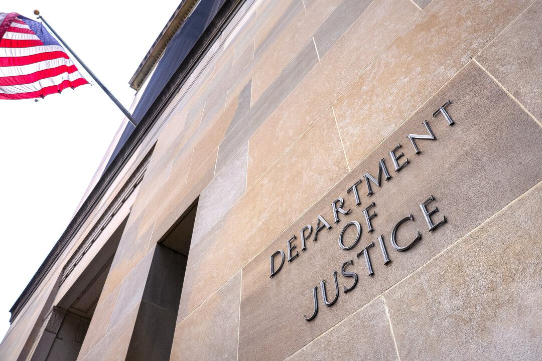 US Soldier Jailed for 14 Years for Seeking to Help ISIS Plot to Kill Troops