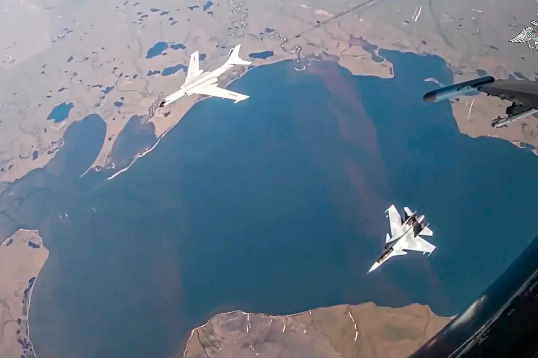 Two Russian Military Aircraft Briefly Entered NATO Airspace Over Lithuania