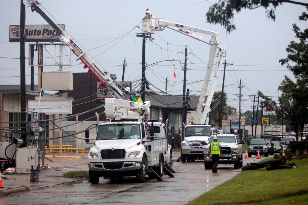 Texas Deaths From Hurricane Beryl Climb to at Least 36, Including More Who Lost Power in Heat