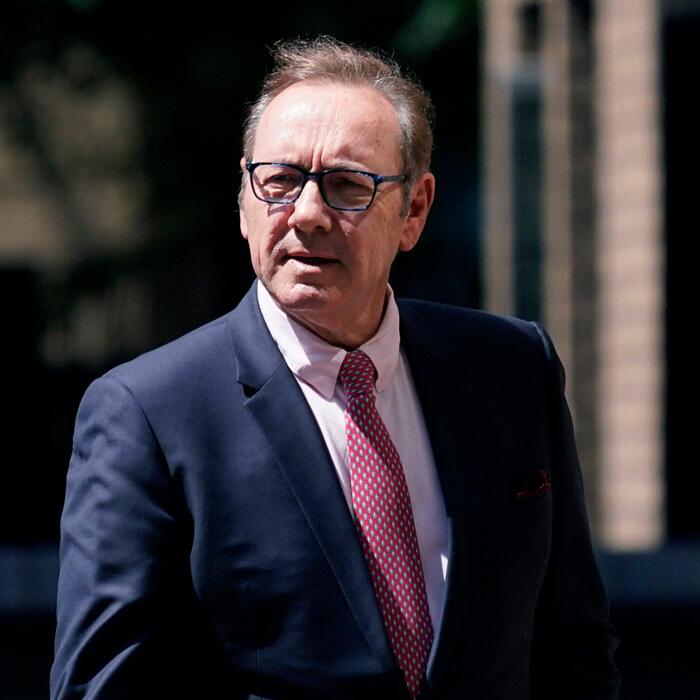 Kevin Spacey’s Waterfront Baltimore Condo Sold at Auction After Foreclosure