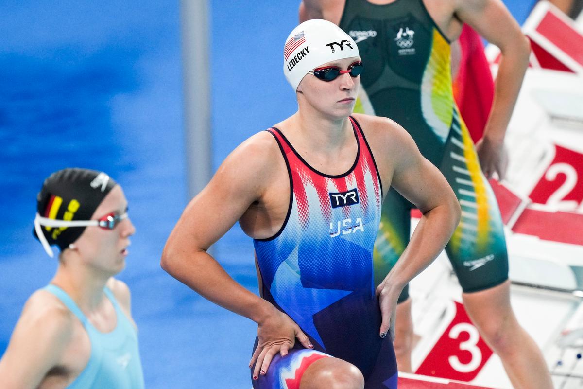 Katie Ledecky Starts Olympic Swimming With Fastest Time in 400 Free Prelims, Just Ahead of Titmus