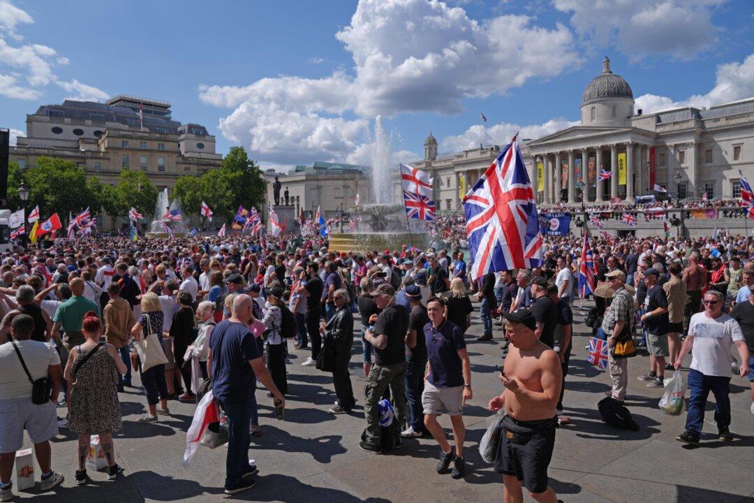 Nine Arrests Amid Tommy Robinson Rally and Other Protests