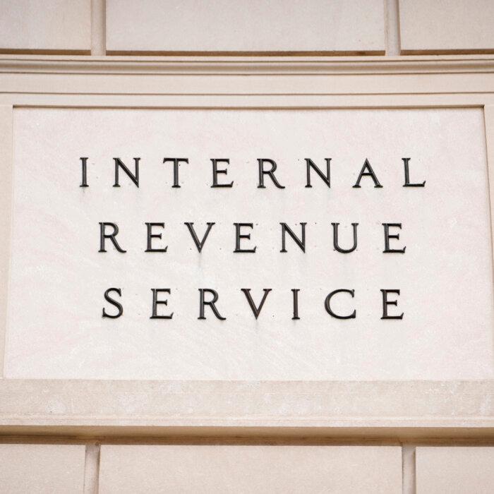 IRS Provides Guidance on Employer-Matching Contributions for Student Loan Repayments