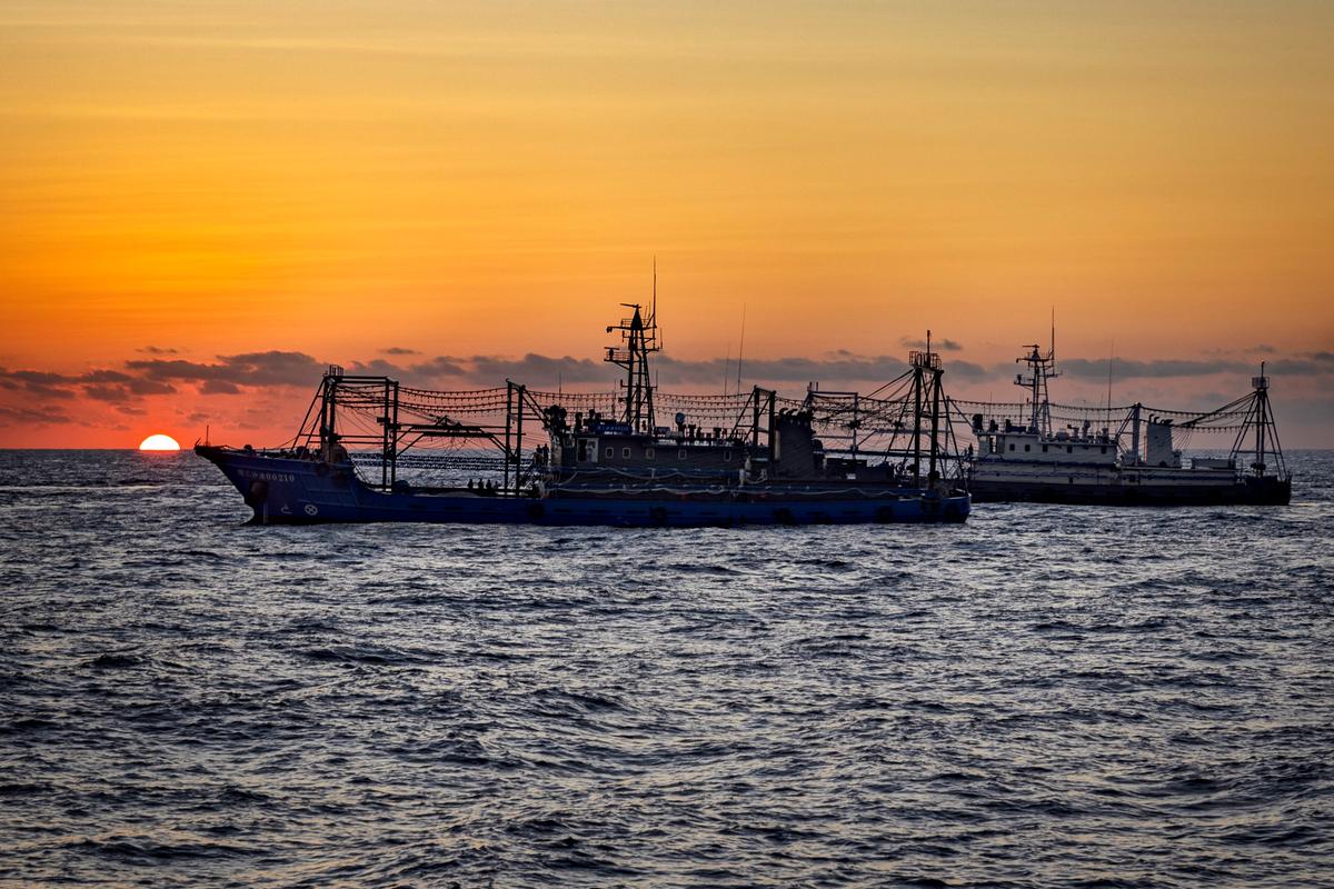 Philippine Forces Sail to Hotly Disputed Shoal Without Incident for First Time Since Deal With China