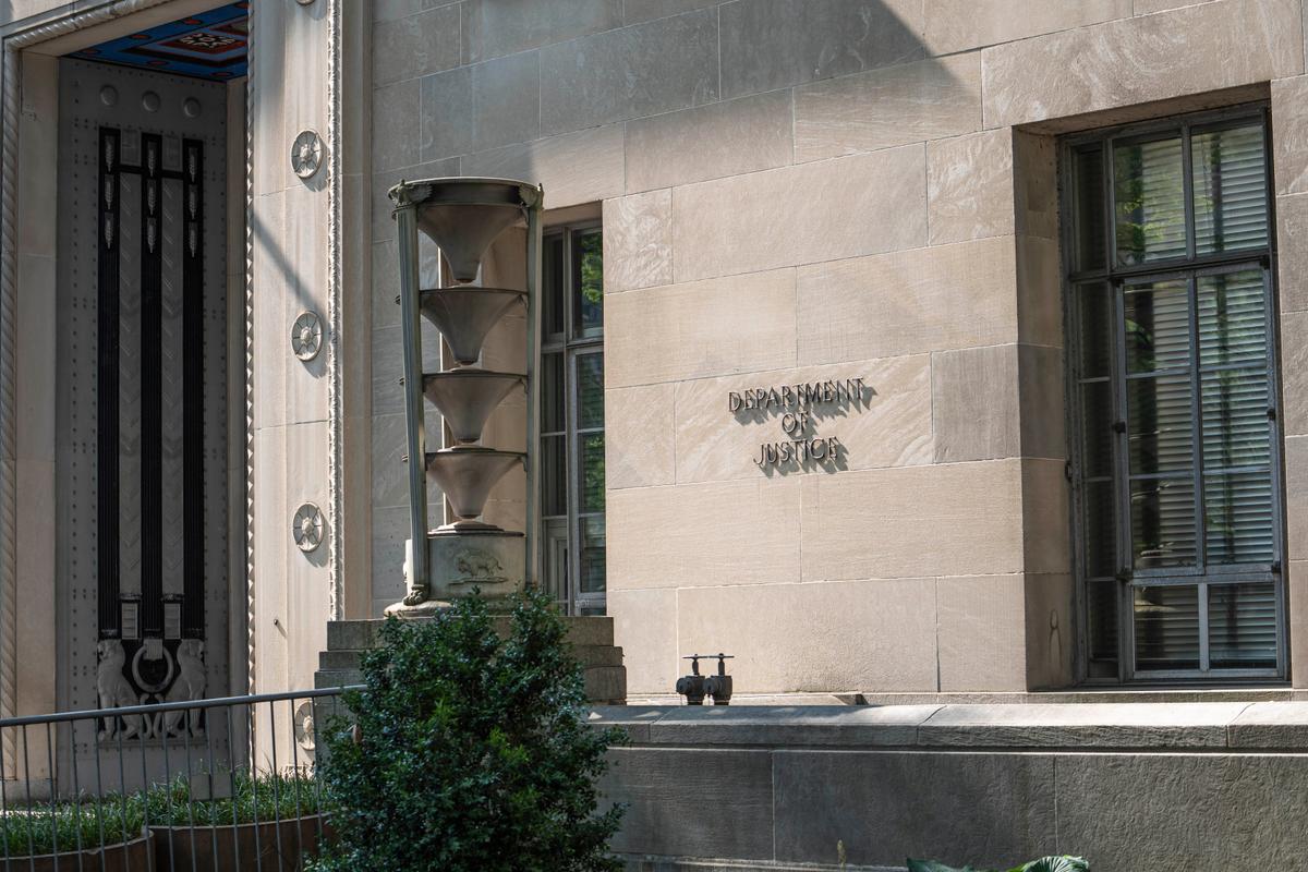 Chinese National Gets Indicted for Stealing Trade Secrets From Global Investment Company thumbnail