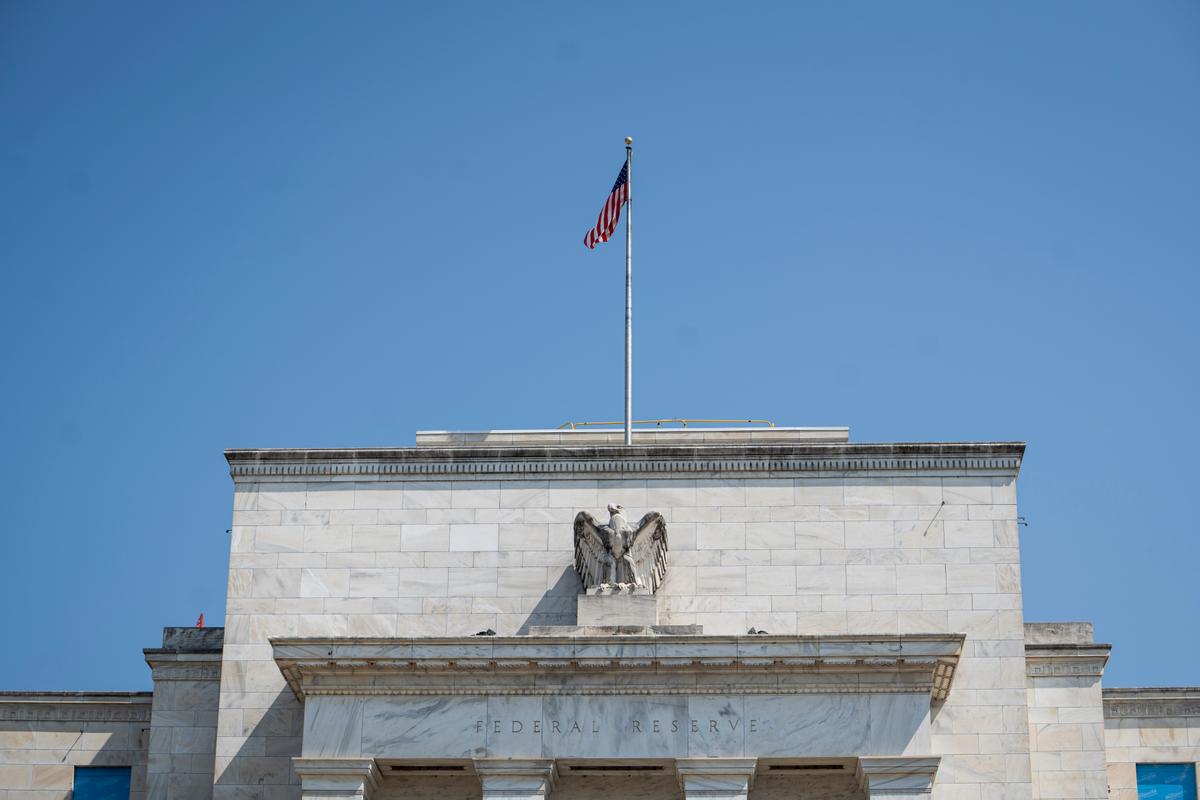 Fed Official Says Central Bank Prepared to Step In With Emergency Measures If Economy Deteriorates Sharply