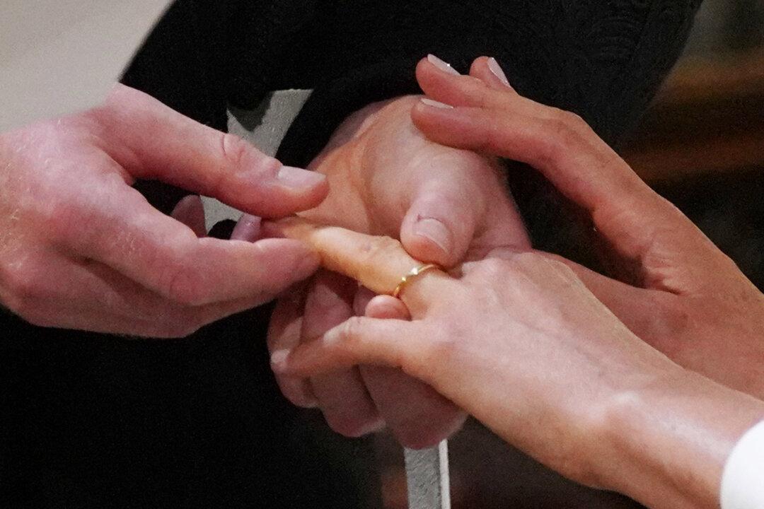 Immigration Lawyer Struck Off for Arranging Sham Marriages