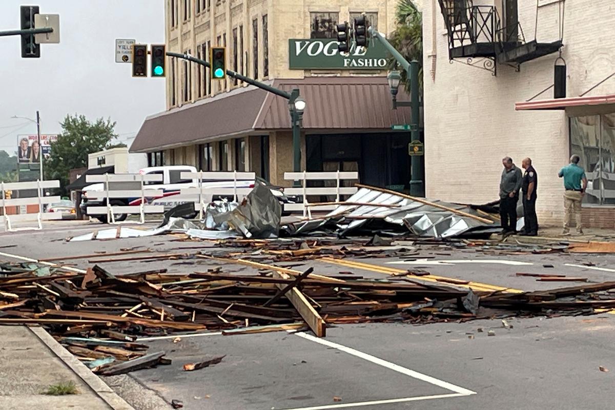 Severe Storms in the Southeast US Leave 1 Dead and Cause Widespread Power Outages