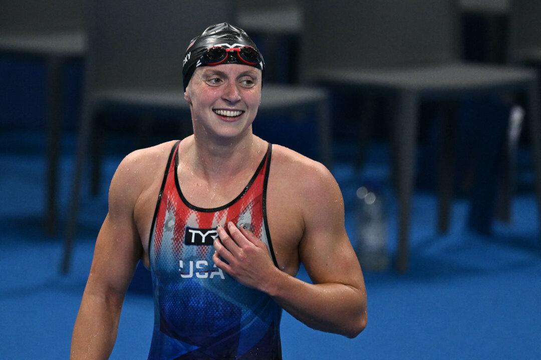 Katie Ledecky Extends Dominance in 1500-Meter Freestyle at World Championships