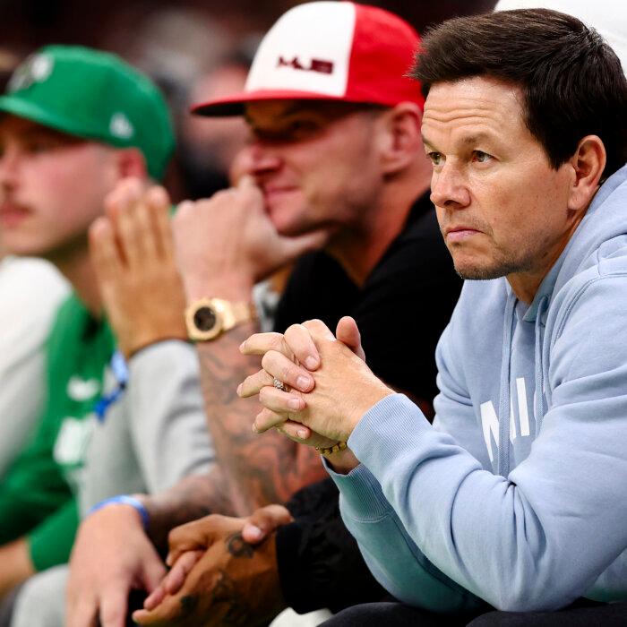 Fitness Experts Weigh in On Hollywood Star Mark Wahlberg’s 2am Routine