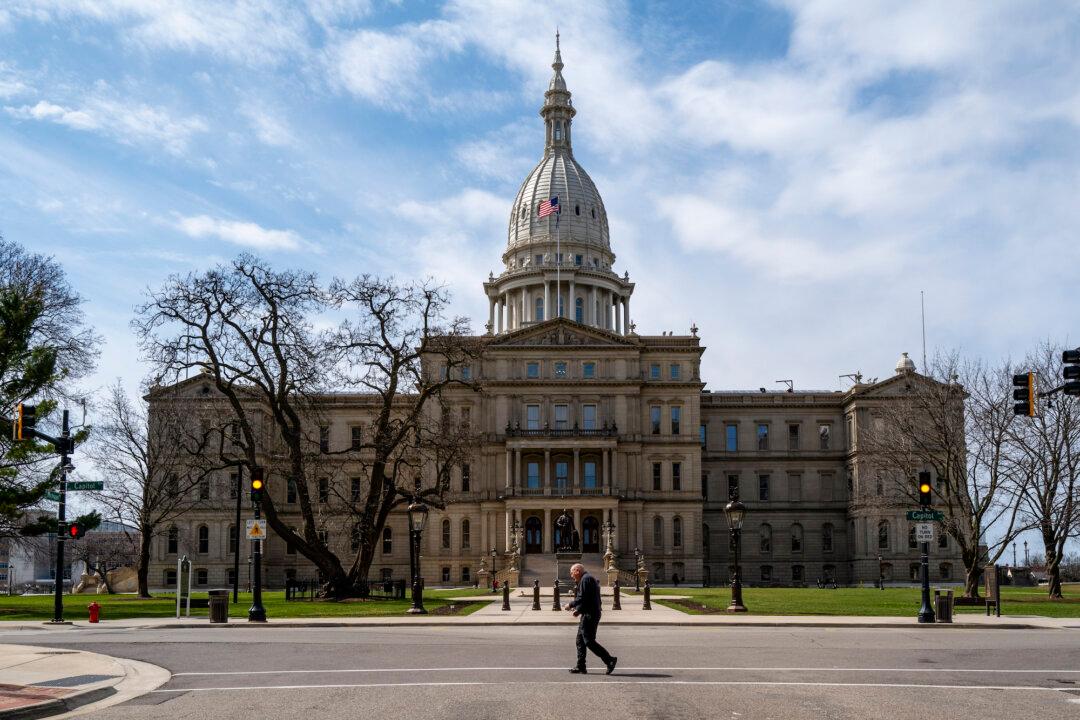 Michigan Supreme Court Reinstates Minimum Wage and Paid Sick Leave Laws