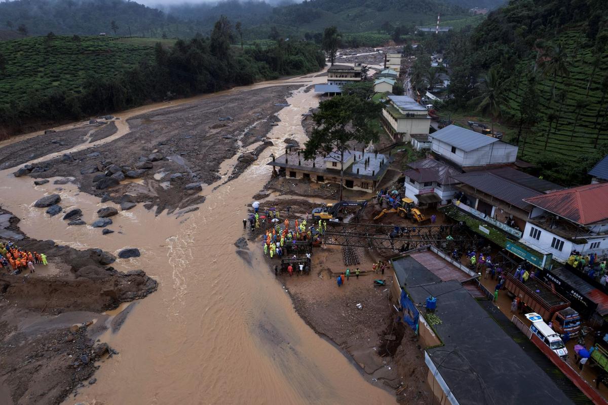Hopes of Finding More Survivors in Mud and Debris Wane After Landslides in India Kill 194