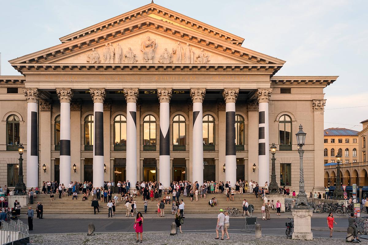 The National Theater was rebuilt after a bombing raid in World War II nearly destroyed it. (Andreas Hedderegot/München Tourismus)