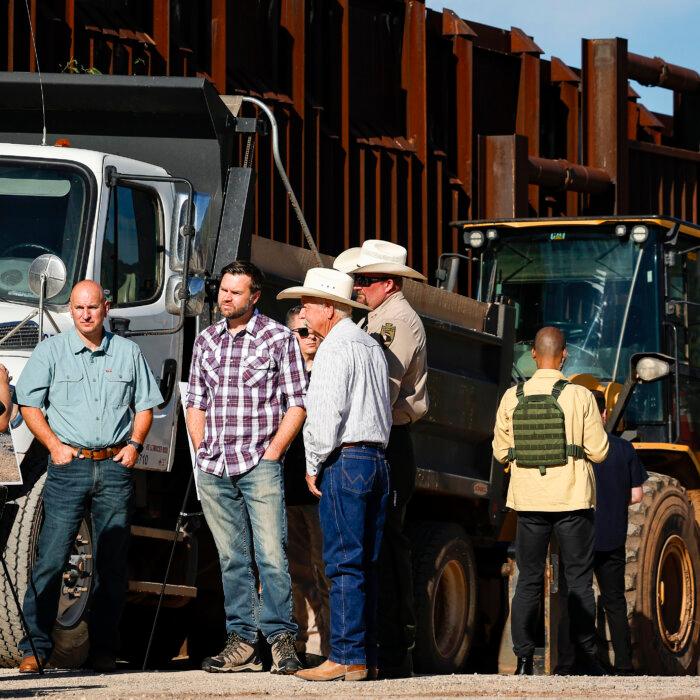 In Arizona, JD Vance Visits Half-Finished Border Wall