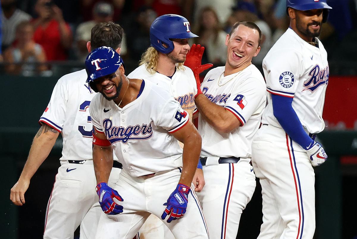 Taveras Delivers Game-Ending Single for Rangers in 3–2 Win Over Athletics